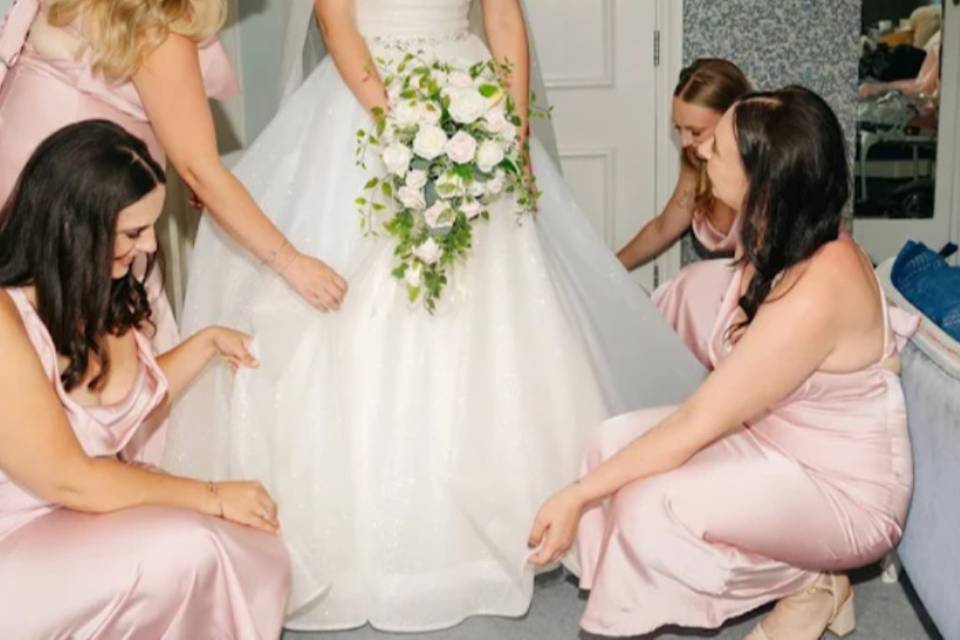 Bridal and bridesmaids makeup