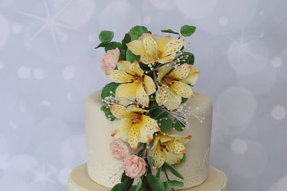 Alstromeria wedding cake