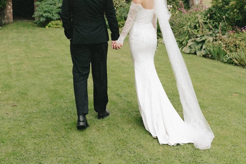 Walled garden estate