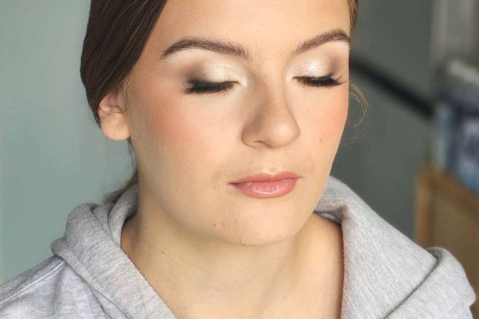 Subtle glam