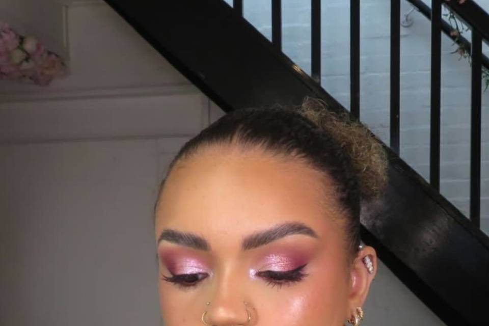 Pop of pink bridesmaid