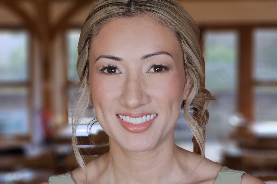 Effortless bridesmaid