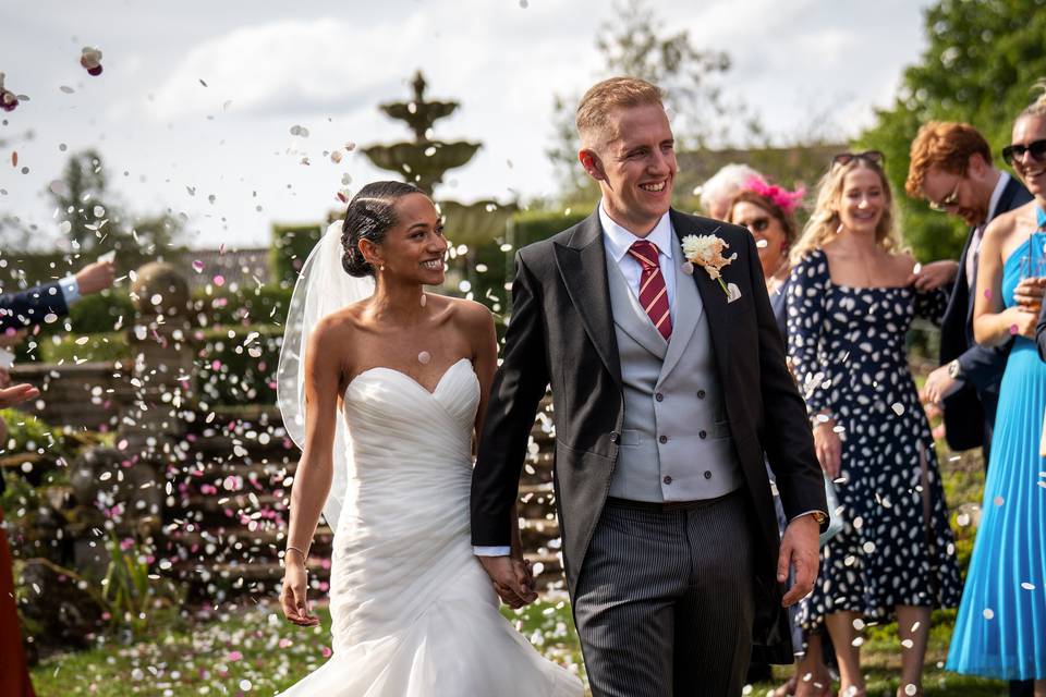 Confetti exit