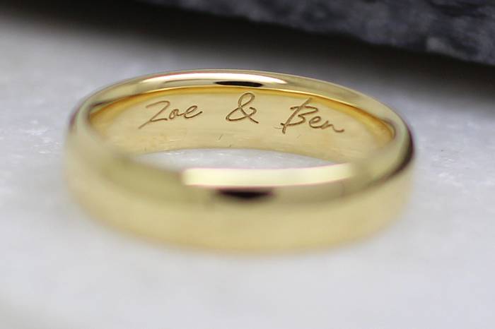 Engraved wedding ring