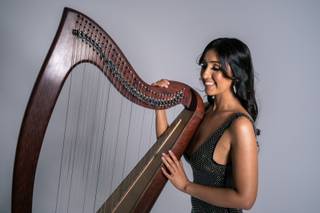 Éadaoin Wedding Harpist