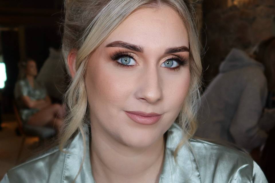 Bridesmaid makeup