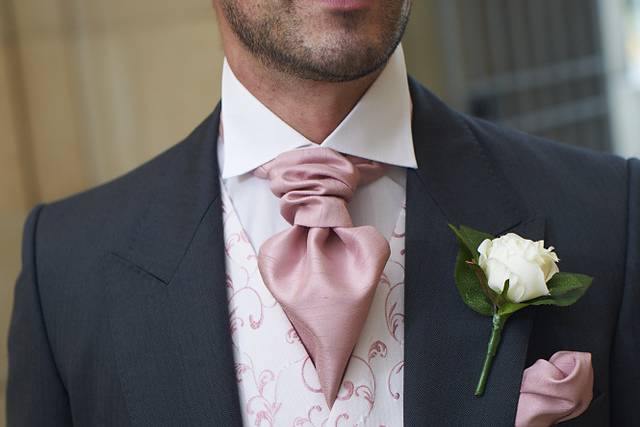Groom room merthyr online