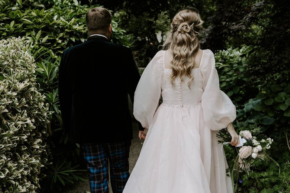 Bridal hair w/ accessories