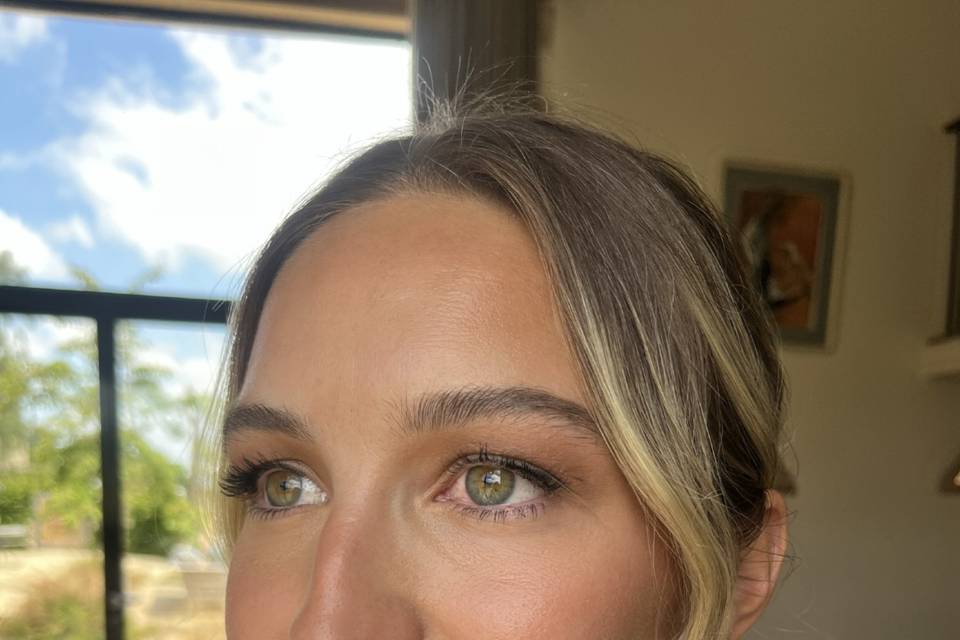 Bridesmaid makeup