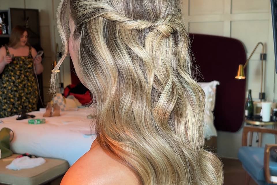 Half up with soft waves