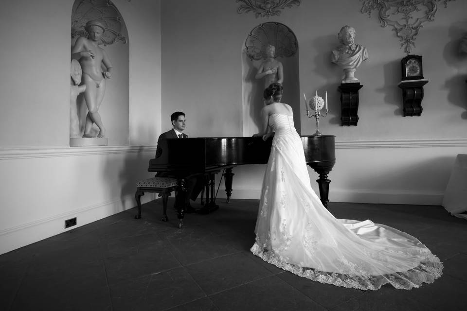 The Grand Piano in the White Hall at Hagley Hall, Premier Wedding Venue in the West Midlands and Worcestershire