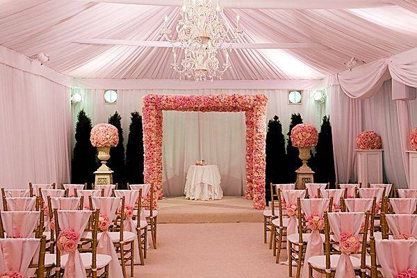 Chiavari chairs with accessori