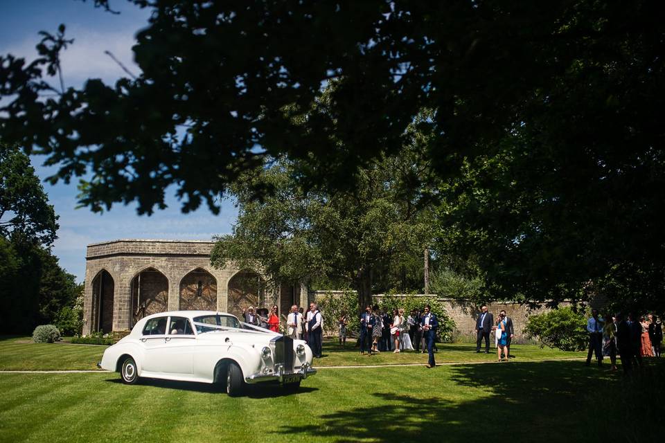 Bride arrival