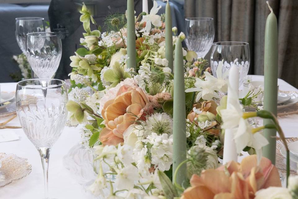 Tablescape Spring