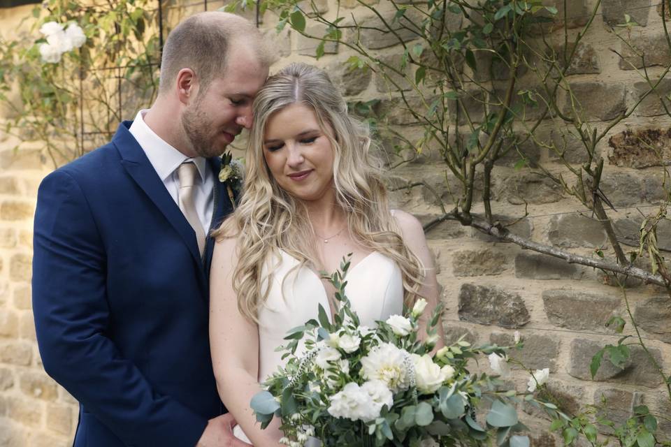 Tom & Hannah - Cripps Barn