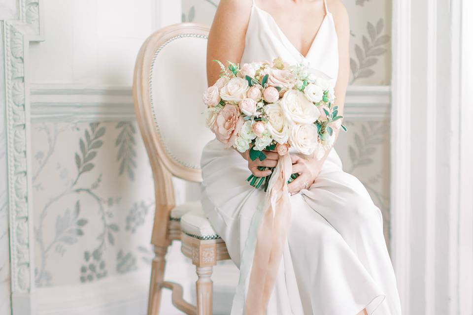 Flowers by Eve wedding bouquet