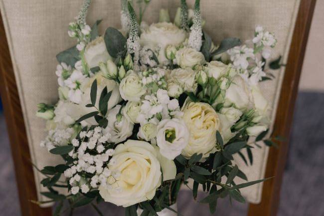 Classic white bridal flowers