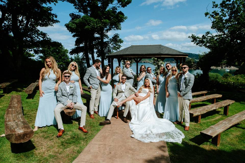 WEDDING SQUAD