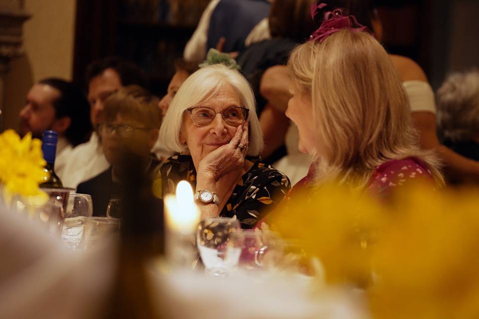 Discrete cinematography