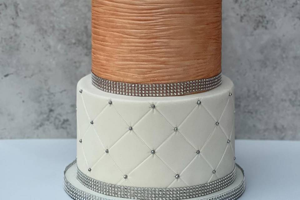 Heart topper 3 tier cake