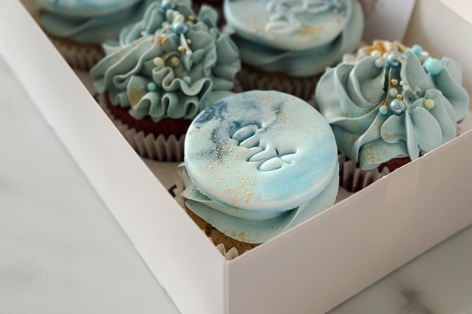 Something blue cupcakes