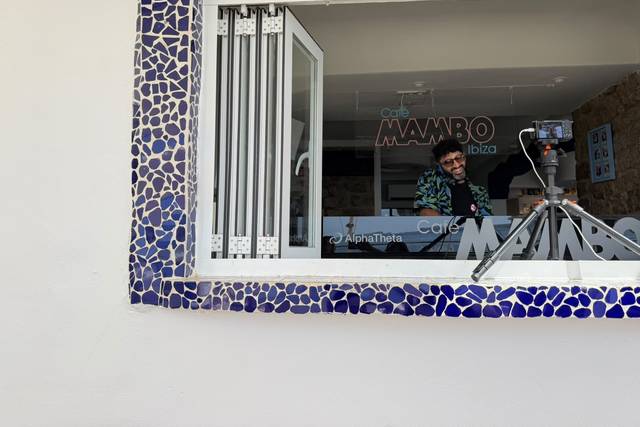 Cafe Mambo Set