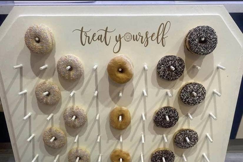 Donut wall that holds upto 144