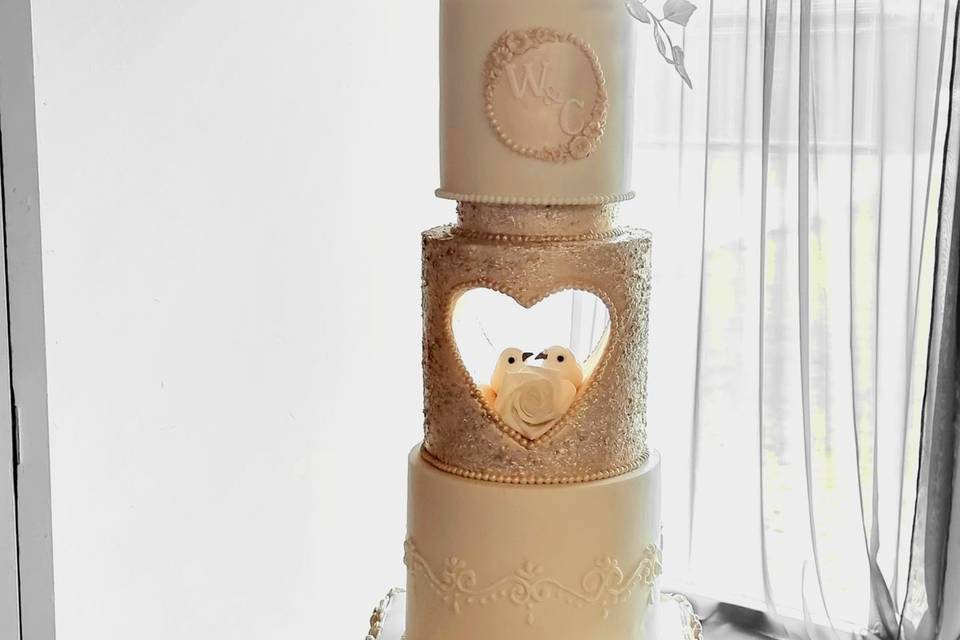 6 tier wedding cake