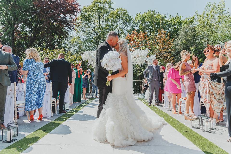 Morgan + Justin, Rose Garden Wedding