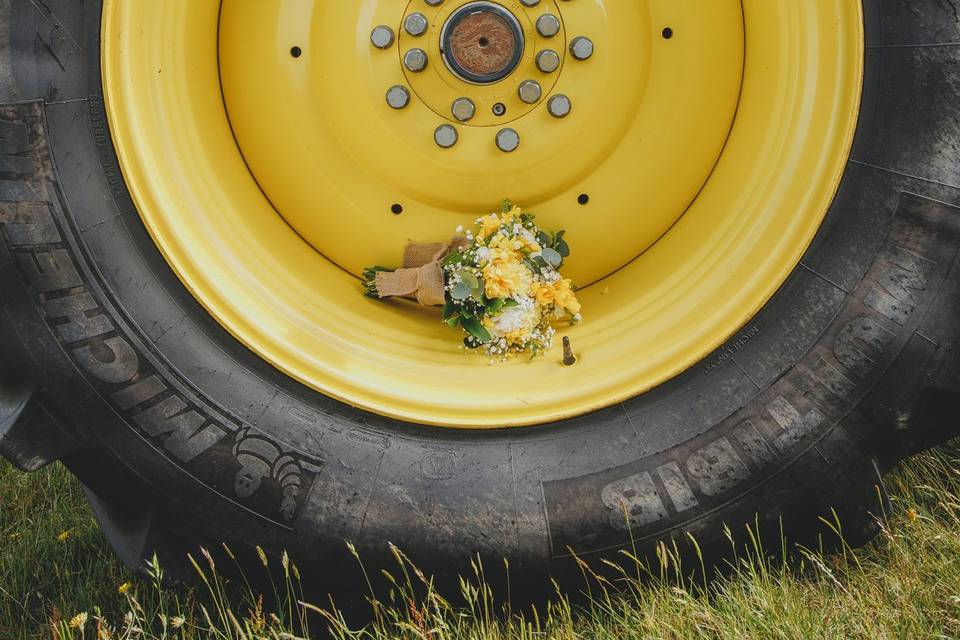 Groom shoes and flowers