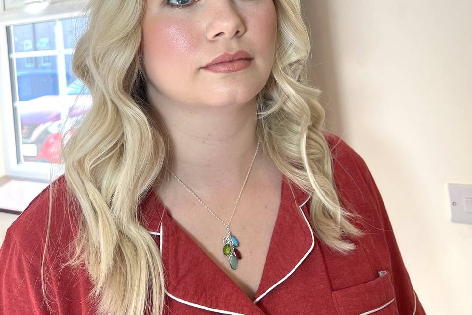 Wedding guest makeup