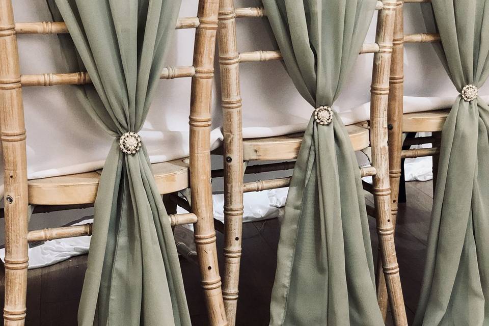 Sage green verticals sashes