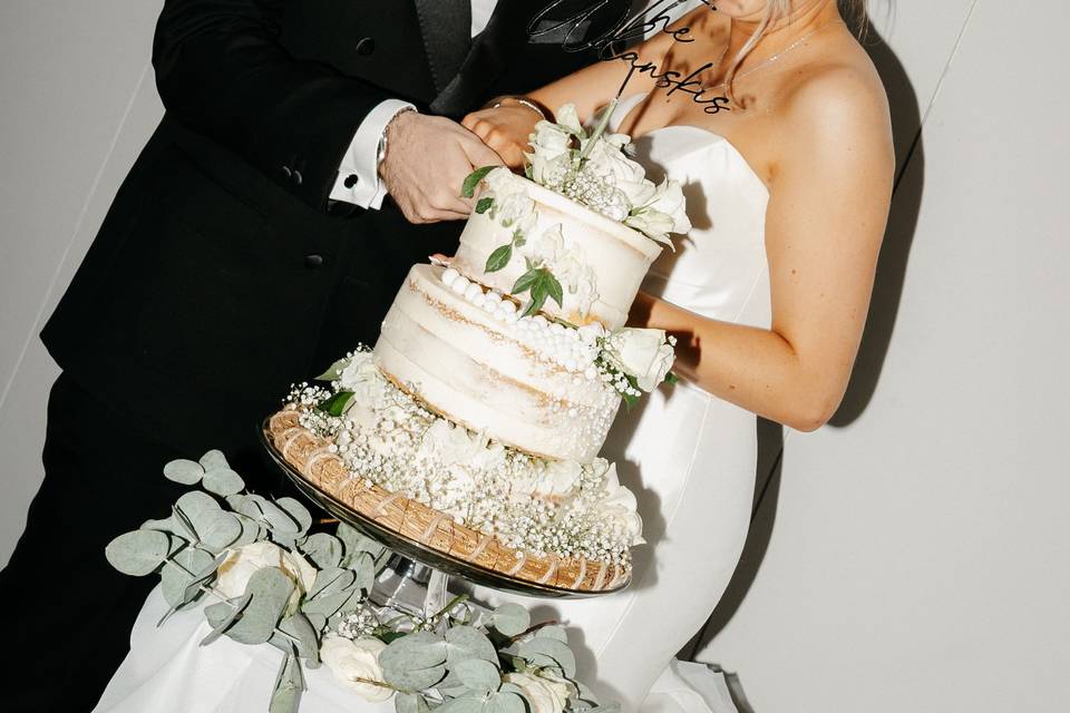 Just married at Lodore Falls