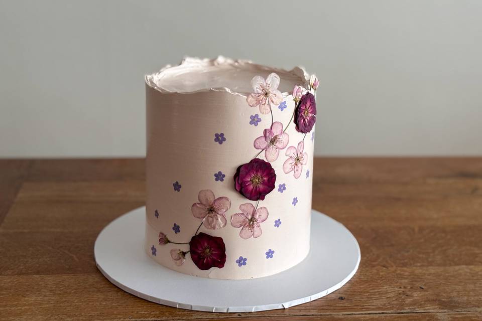 1 tier with pressed flowers