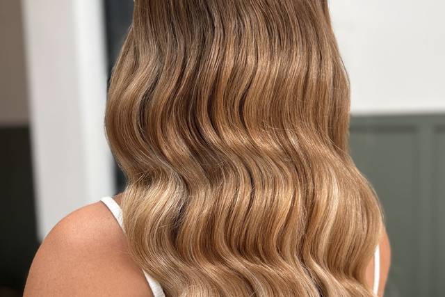 Hollywood waves