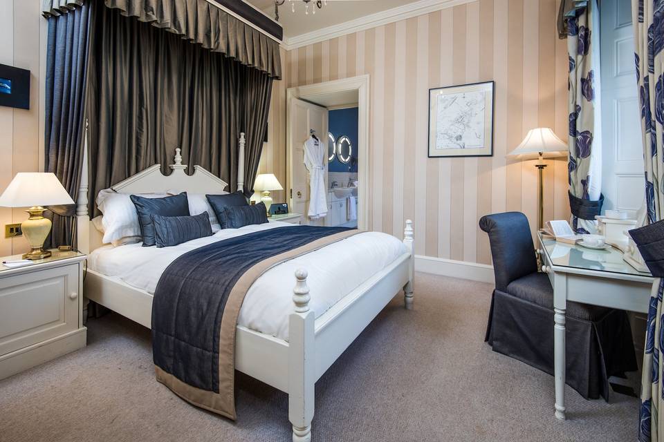 Selkirk Suite