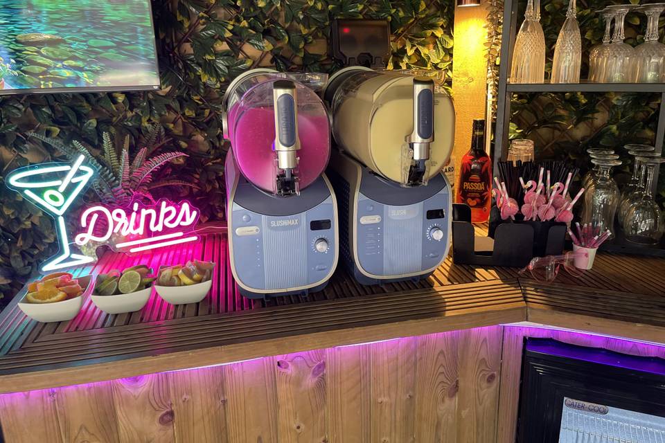 Self-serve Frozen Cocktail Bar
