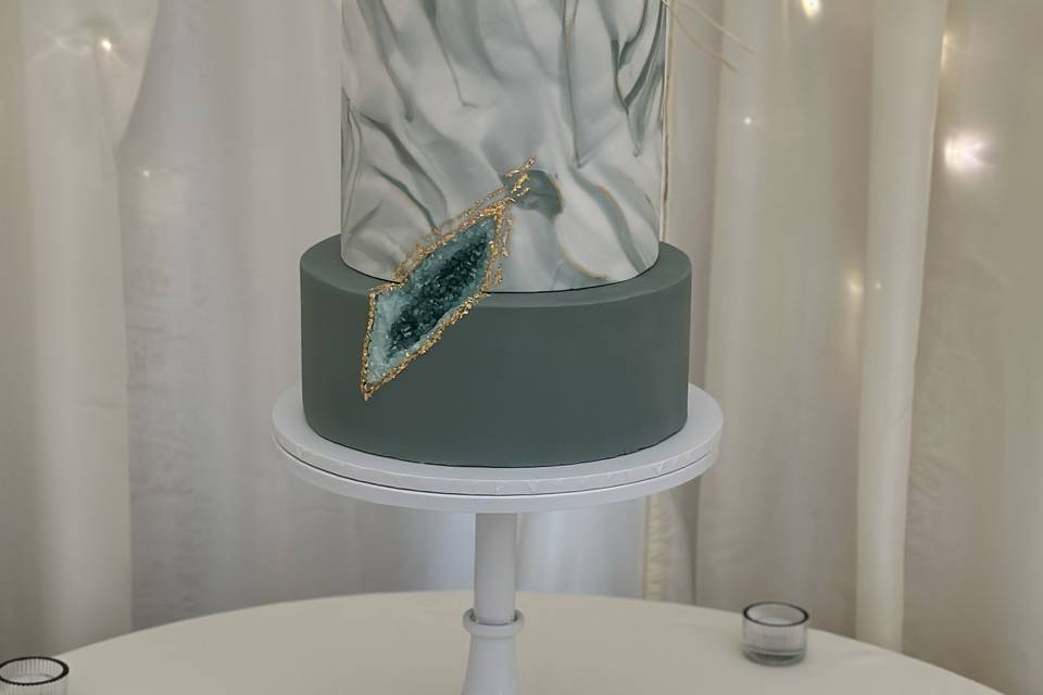 Geode wedding cake