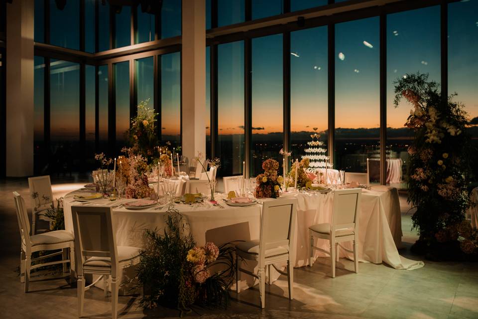 H22 Tables in venue.2