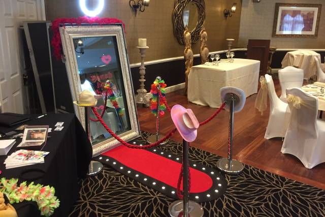 Wedding photo shop booth rental