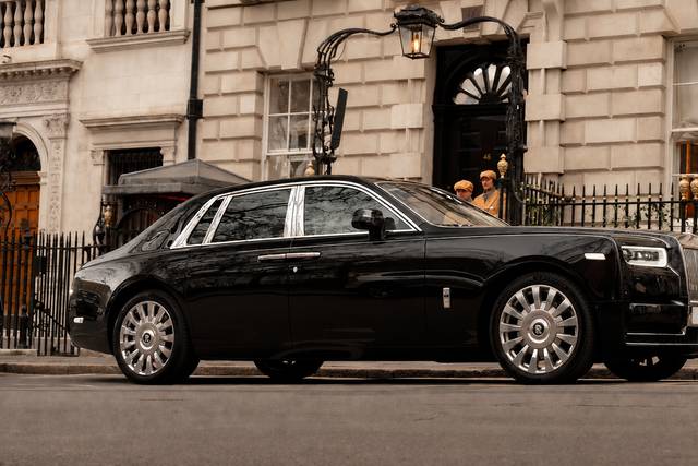 Crown Chauffeurs London Group Limited