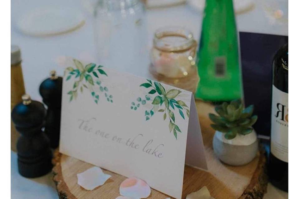 Green leaf folded table names