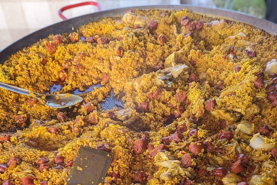 Traditional paella