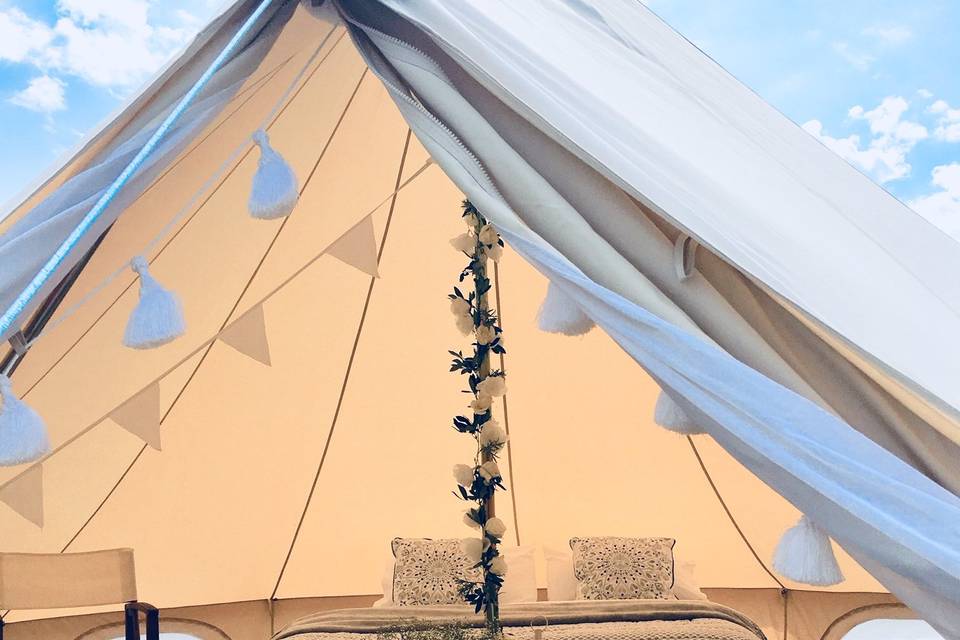Honeymoon bell tent