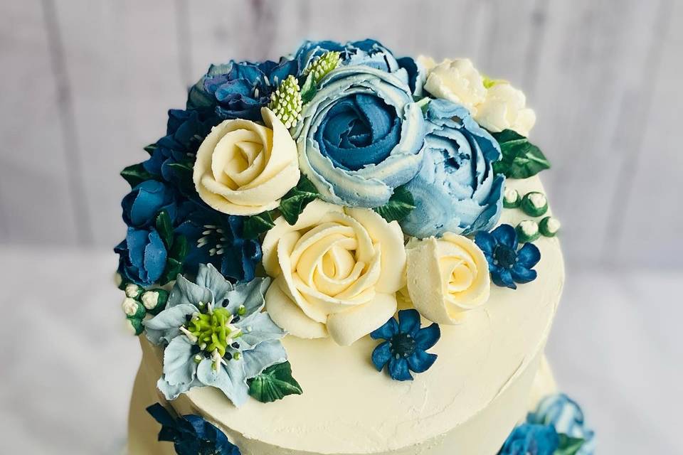 Blue floral wedding cake