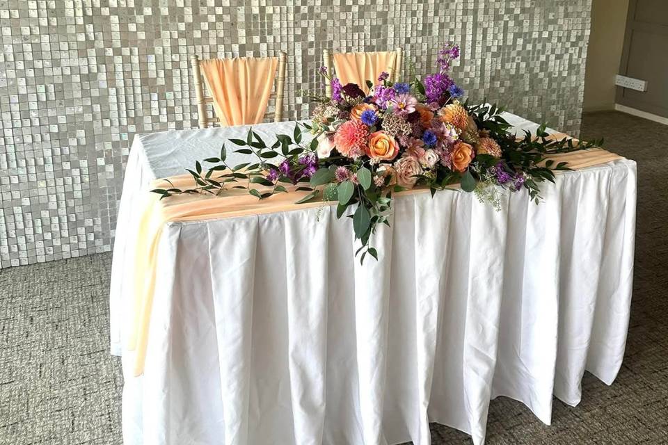 Intimate Top table
