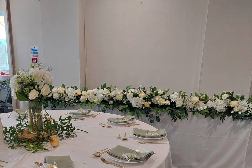 Top Table Garland