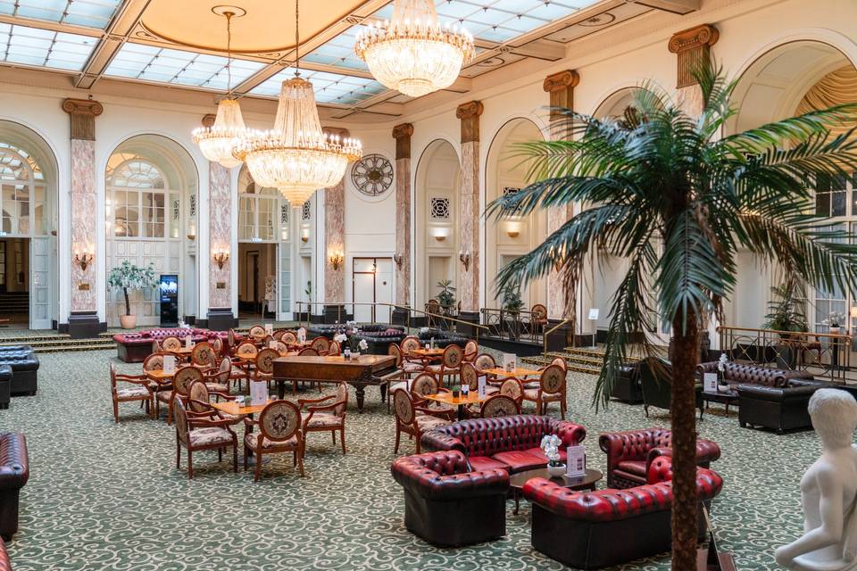 Grand Lounge