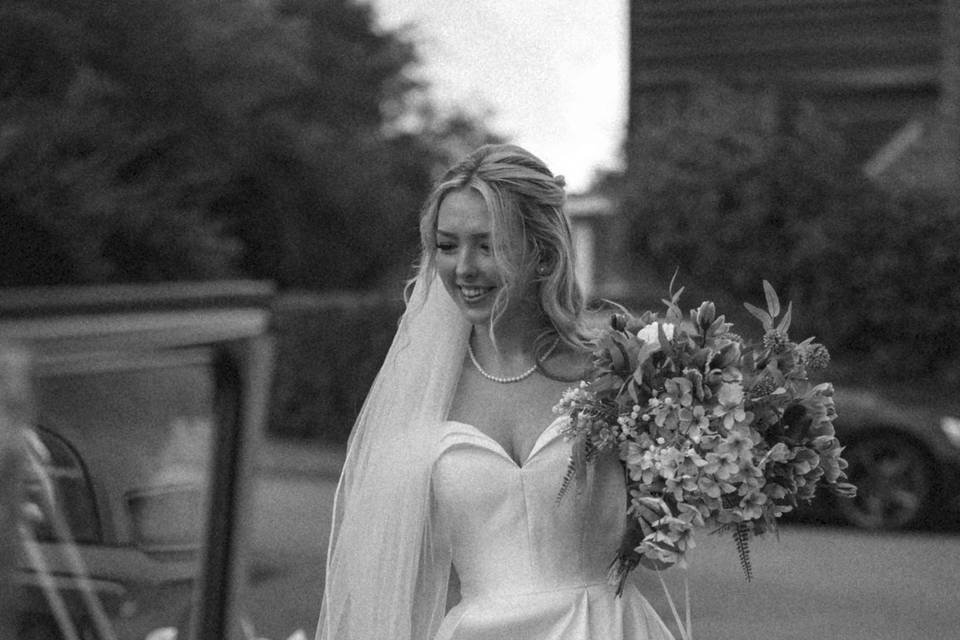 Black and White bridal shot