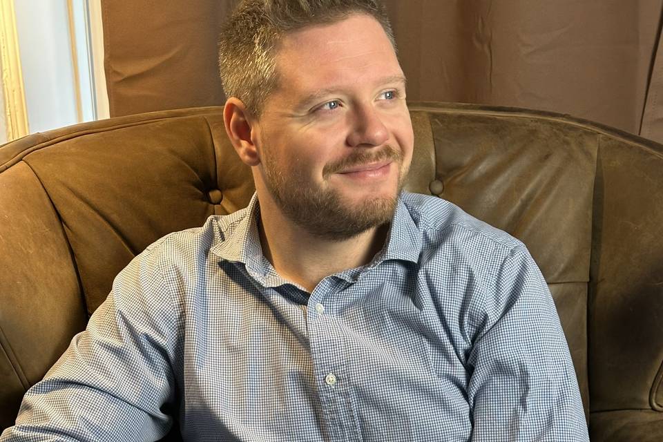 Ollie Lashley Celebrant